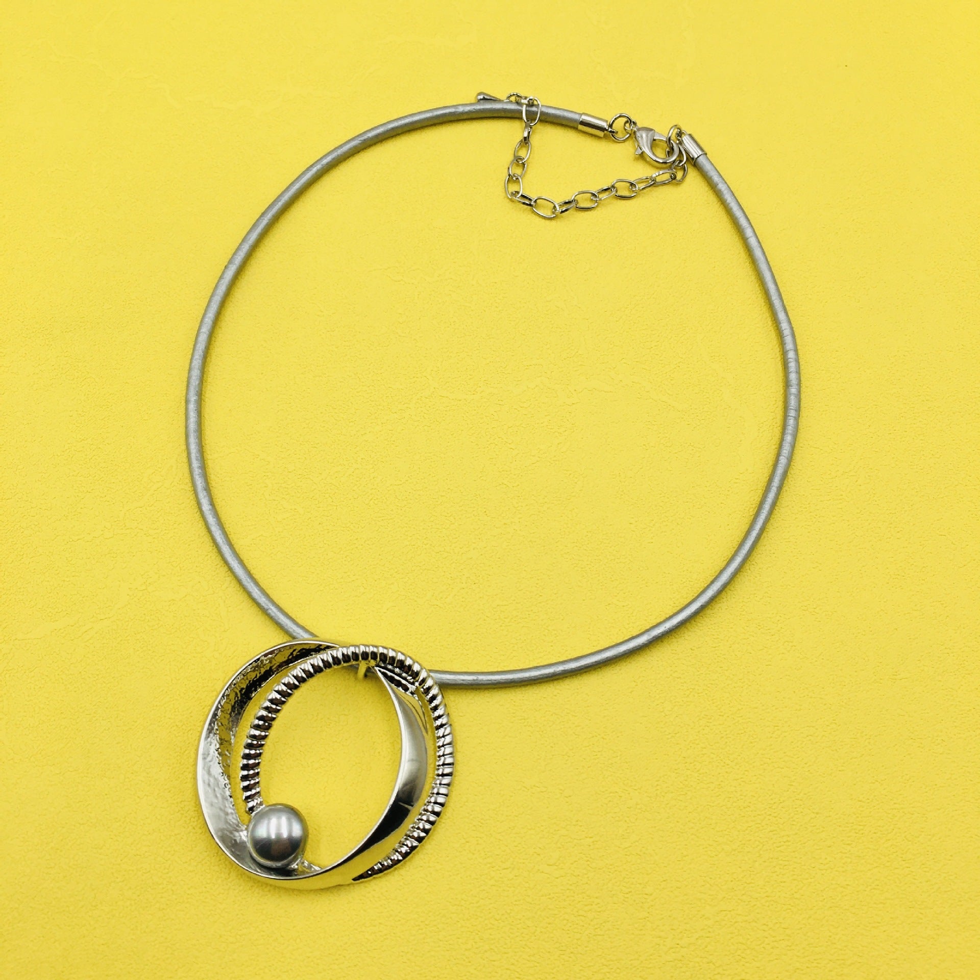 Wholesale Autumn and Winter Alloy Exaggerated Necklaces